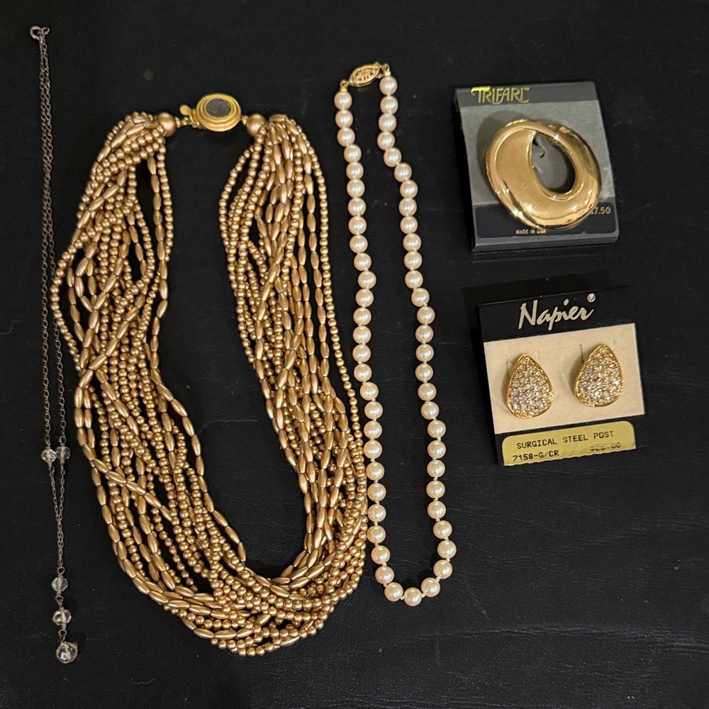 Necklaces, Earrings, Pin - 5 pc